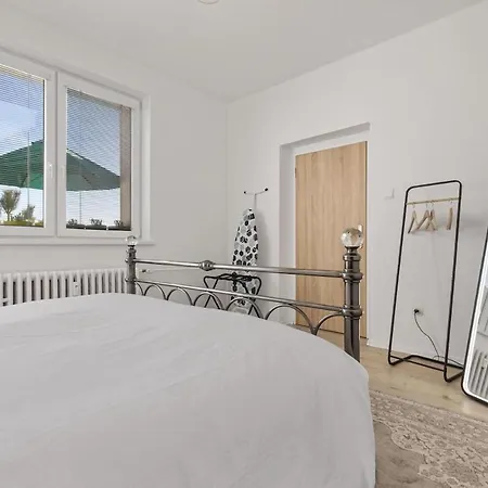 4 For 5, 2 Balconies, Wi-fi 15 Min Centre *