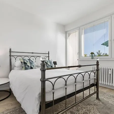 Apartmán 4 For 5, 2 Balconies, Wi-fi 15 Min Centre *
