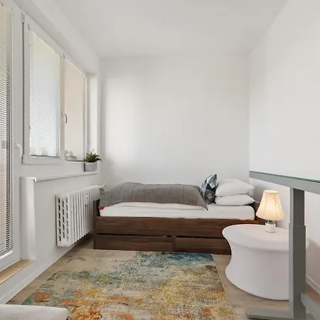 4 For 5, 2 Balconies, Wi-fi 15 Min Centre Bratislava