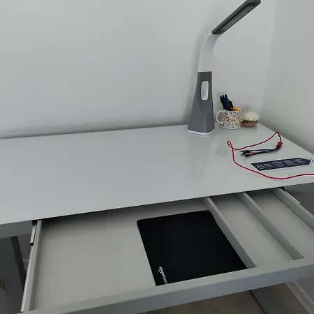 4 For 5, 2 Balconies, Wi-fi 15 Min Centre