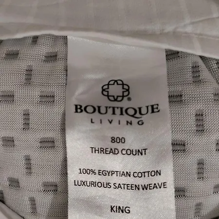 3 Bedrooms And Living In Pressburg