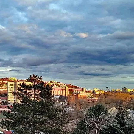 3 Bedrooms And Living In