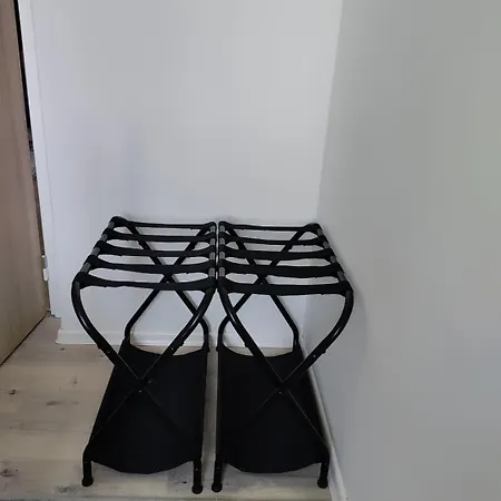 Apartament 3 Bedrooms And Living In Bratysława