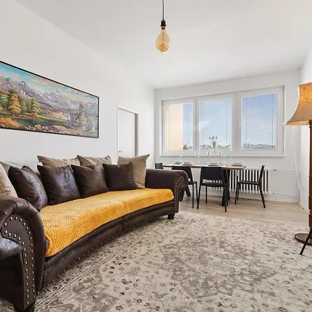 4 For 5, 2 Balconies, Wi-fi 15 Min Centre * Bratislava