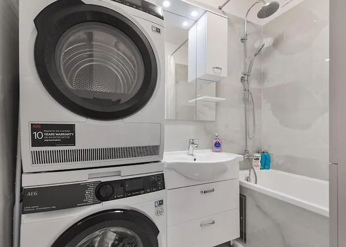 アパート 3 Bedrooms And Living In