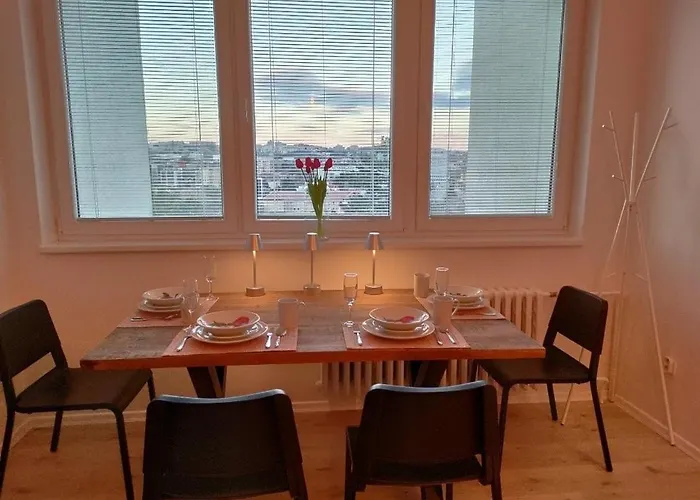 Apartament 3 Bedrooms And Living In