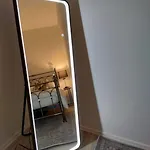Appartement 3 Bedrooms And Living In *