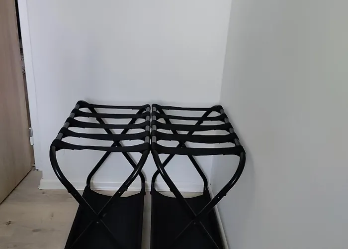 شقة 3 Bedrooms And Living In براتسيلافا