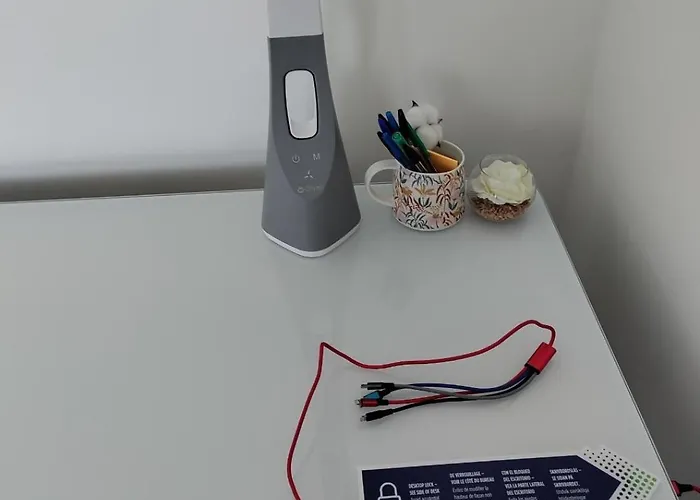 شقة 3 Bedrooms And Living In براتسيلافا