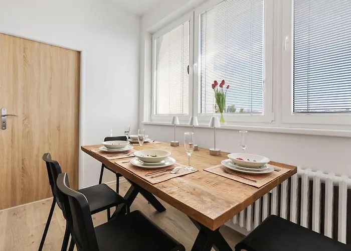 3 Bedrooms And Living In * Bratysława